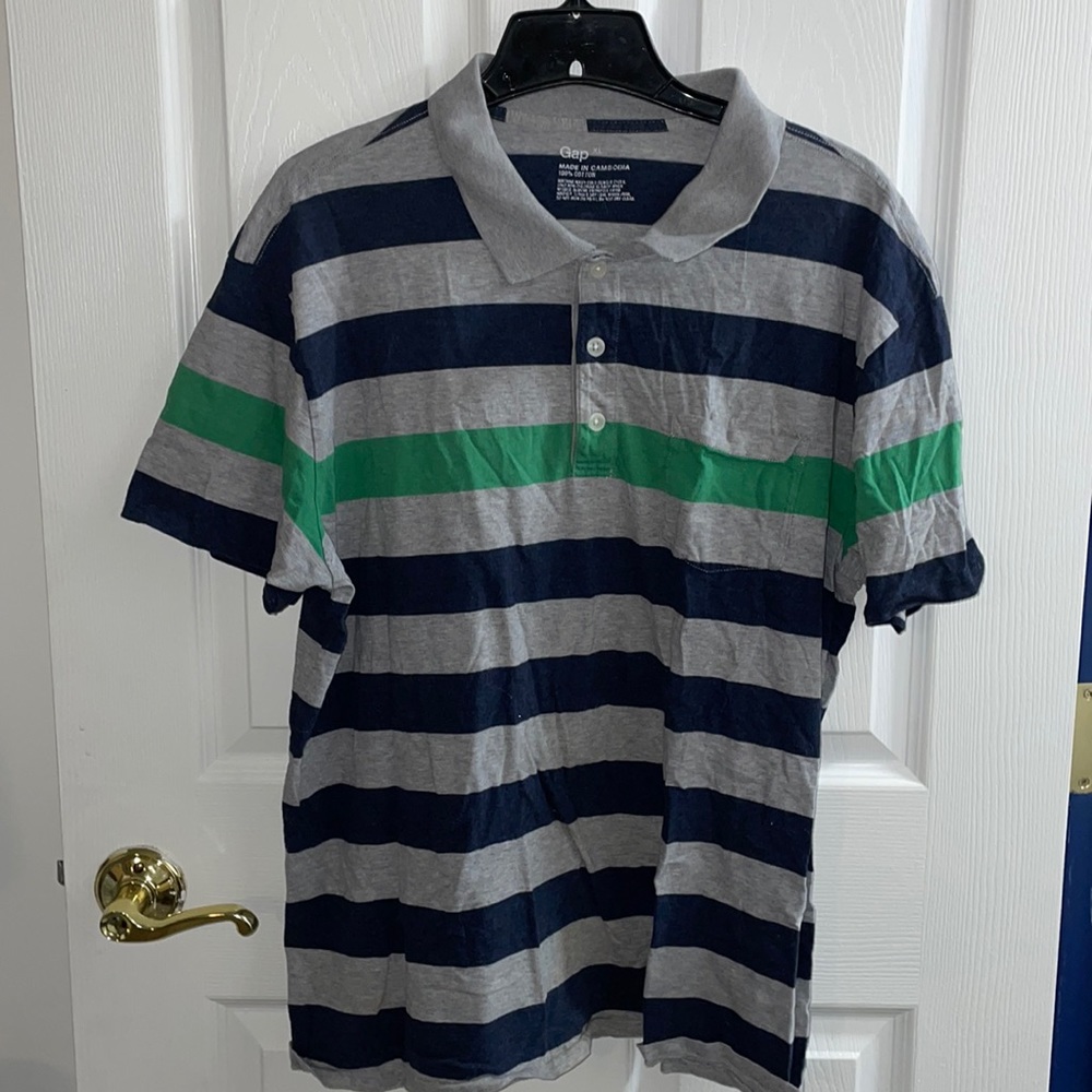 collared shirt